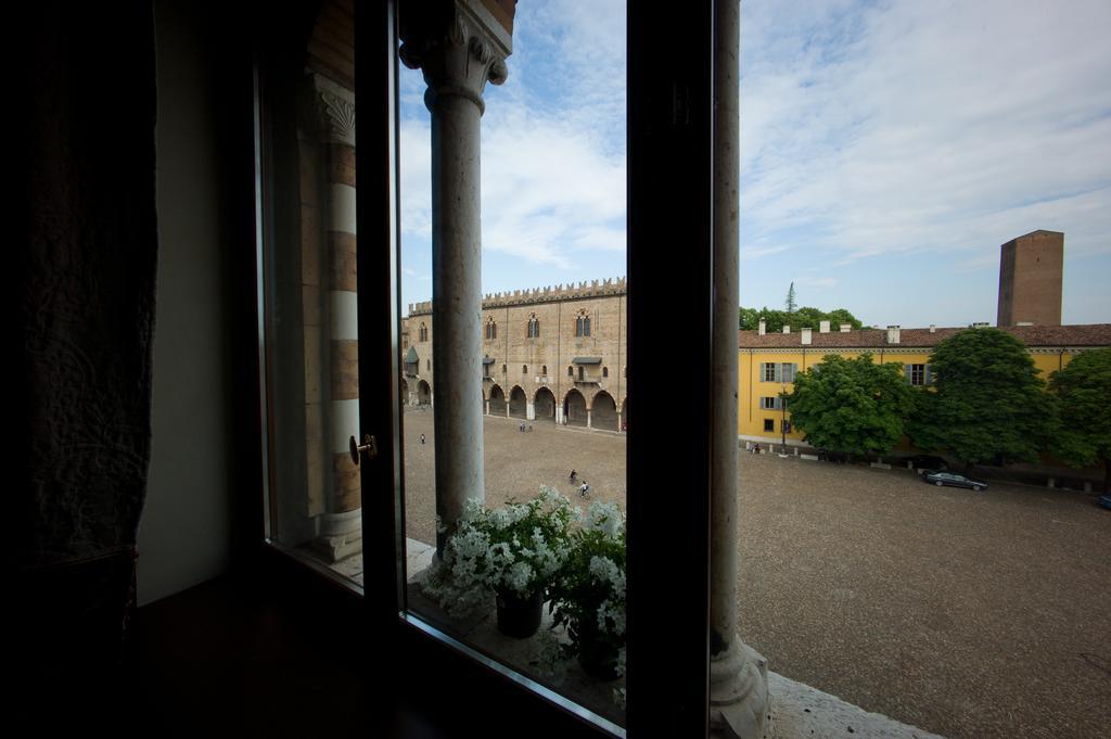 Palazzo Castiglioni Luxury And * Mântua